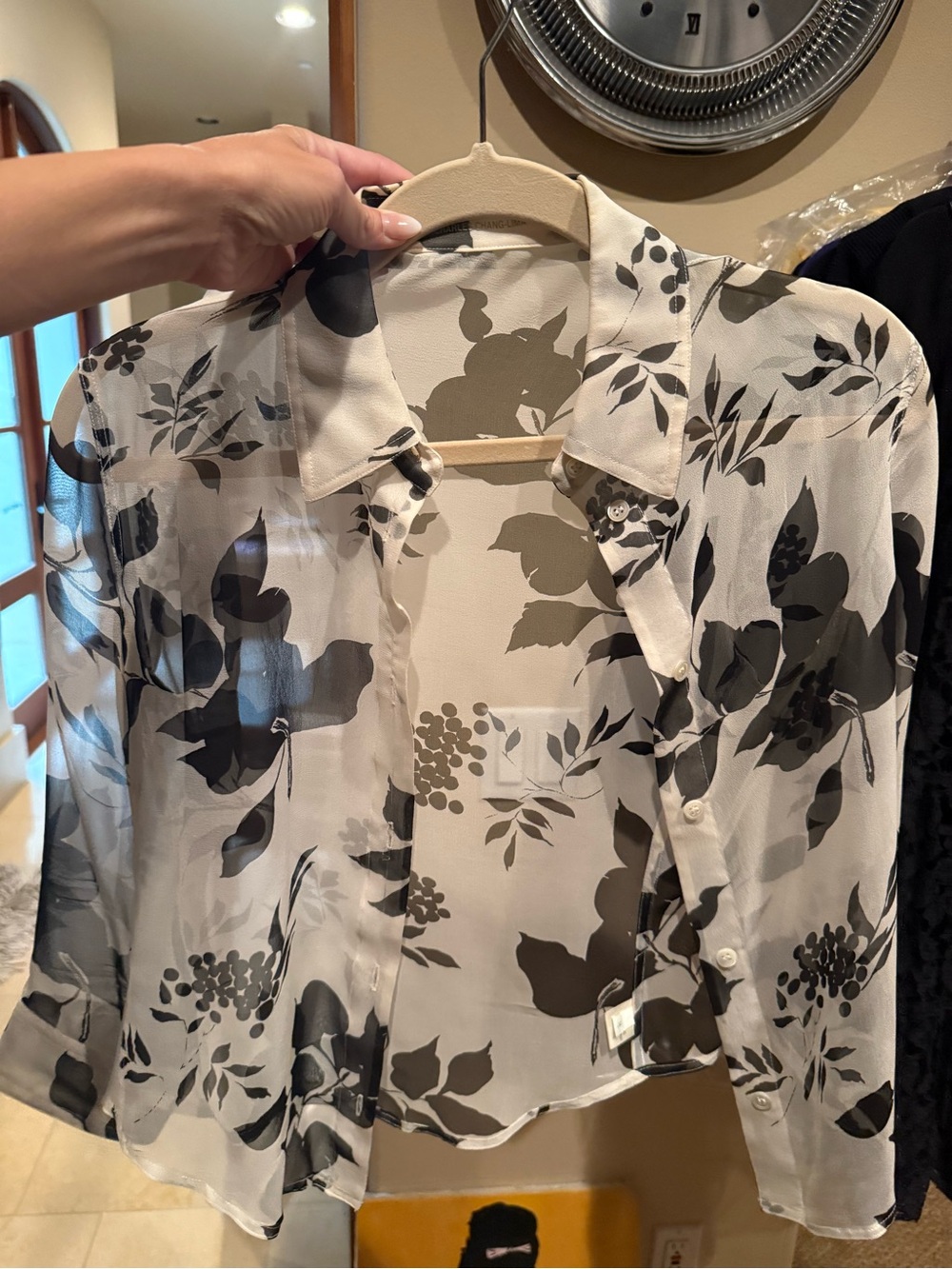 Source Unknown Sheer Floral Button-Up Blouse - Black & White